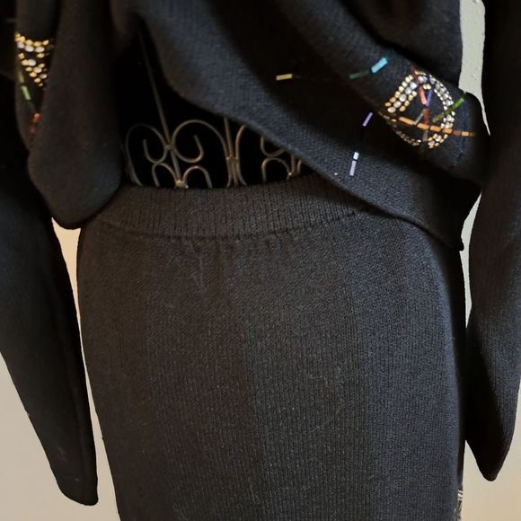 Vintage St. John Beaded Outfit - Picture 3 of 14